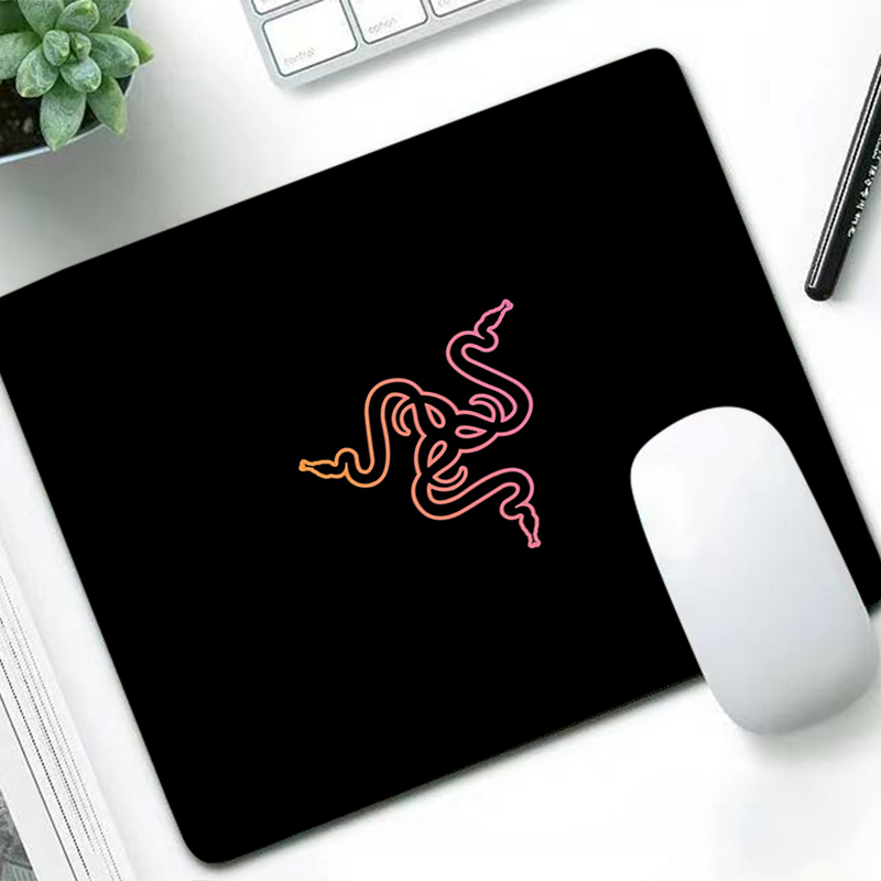 Desk Setup Mat - Razer Luxe Muismat Anime Gamer Bureaumat